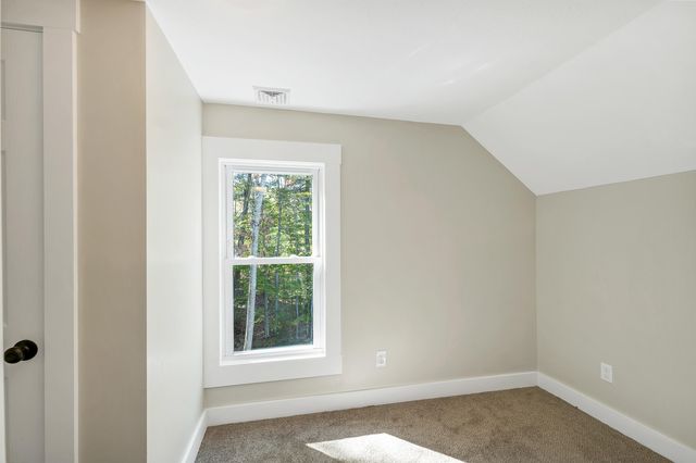 88 S Main Street, Laconia, NH 03246