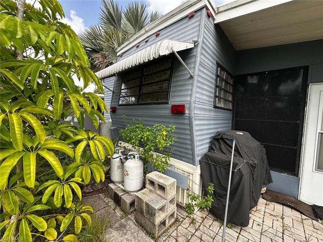 10843 Bonapartes Gull, Estero, FL 33928