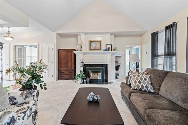 6 Luncarty Lane, Bella Vista, AR 72715