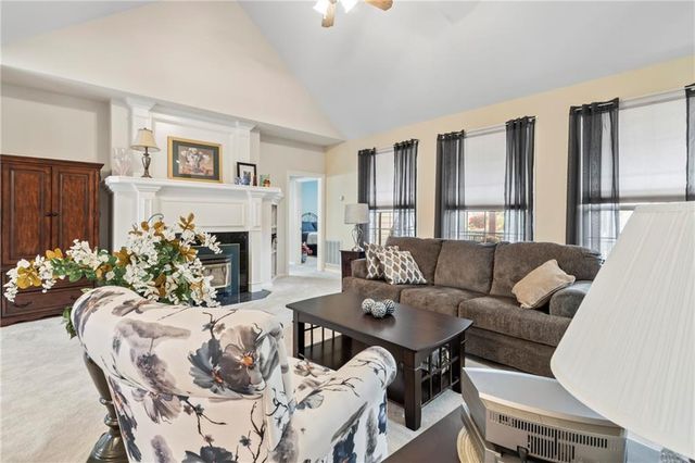 6 Luncarty Lane, Bella Vista, AR 72715