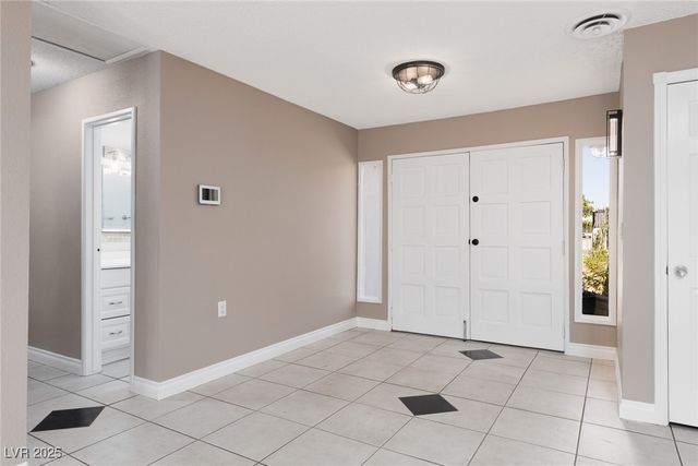 4945 Stacey Avenue, Las Vegas, NV 89108