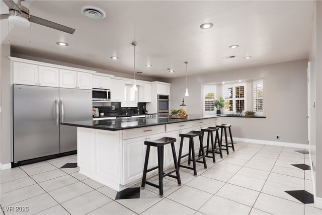 4945 Stacey Avenue, Las Vegas, NV 89108