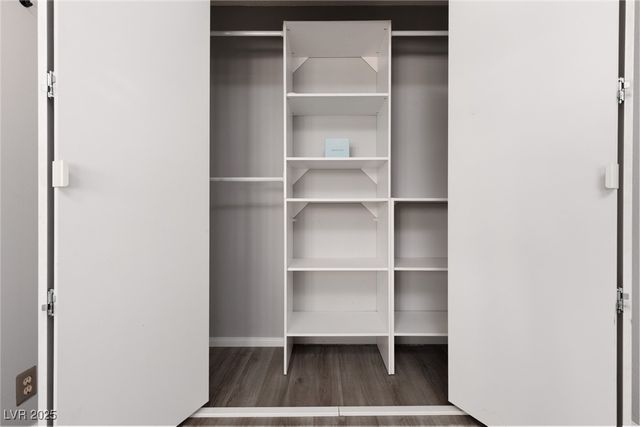 4945 Stacey Avenue, Las Vegas, NV 89108