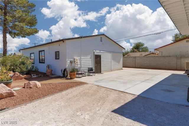 4945 Stacey Avenue, Las Vegas, NV 89108