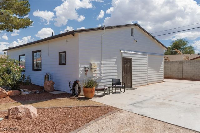 4945 Stacey Avenue, Las Vegas, NV 89108