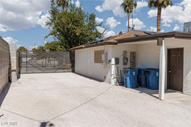 4945 Stacey Avenue, Las Vegas, NV 89108