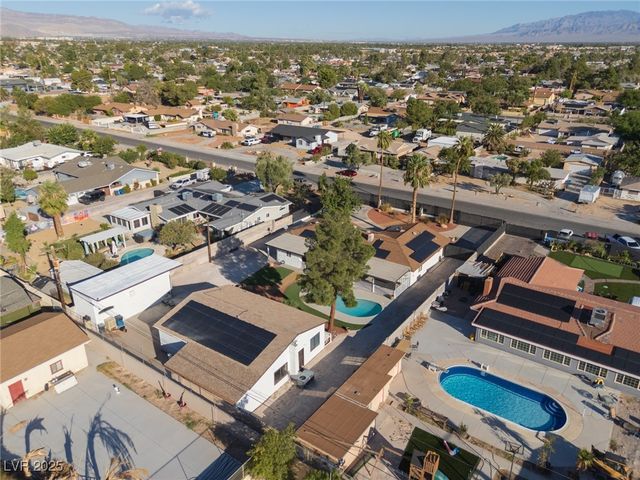 4945 Stacey Avenue, Las Vegas, NV 89108