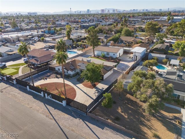 4945 Stacey Avenue, Las Vegas, NV 89108