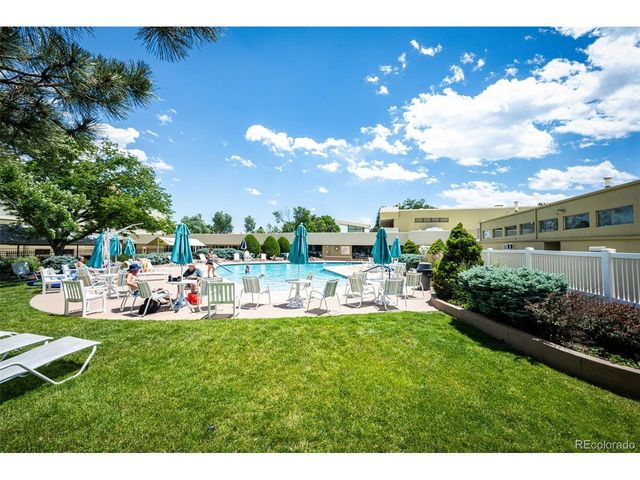 635 S Alton Way 10A, Denver, CO 80247
