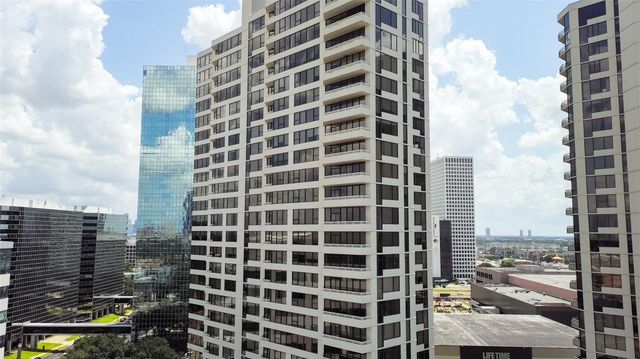 14 Greenway Plaza 19P, Houston, TX 77046