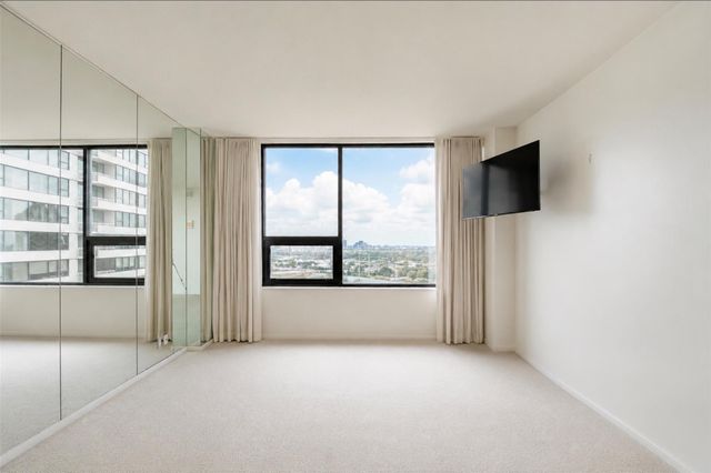 14 Greenway Plaza 19P, Houston, TX 77046