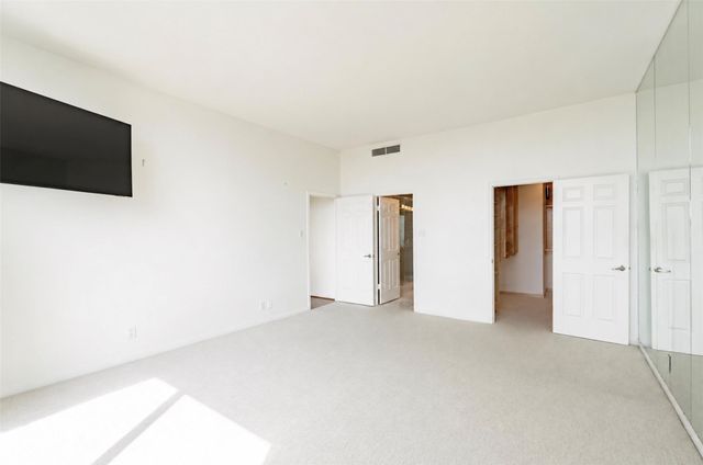 14 Greenway Plaza 19P, Houston, TX 77046