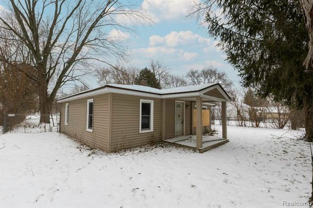 4425 Randolph Street, Saginaw, MI 48601