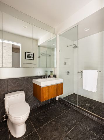 311 W Broadway Apt 6A, New York City, NY 10013