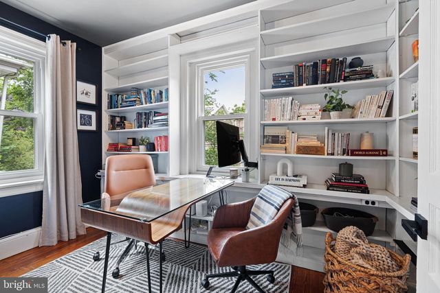 225 E GRAVERS LN, Philadelphia, PA 19118