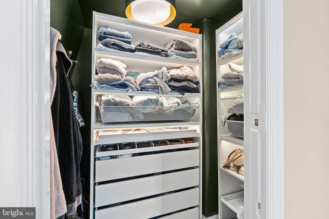 225 E GRAVERS LN, Philadelphia, PA 19118