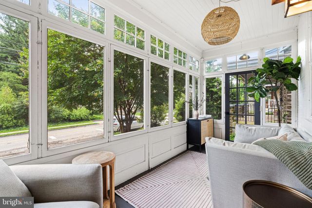 225 E GRAVERS LN, Philadelphia, PA 19118