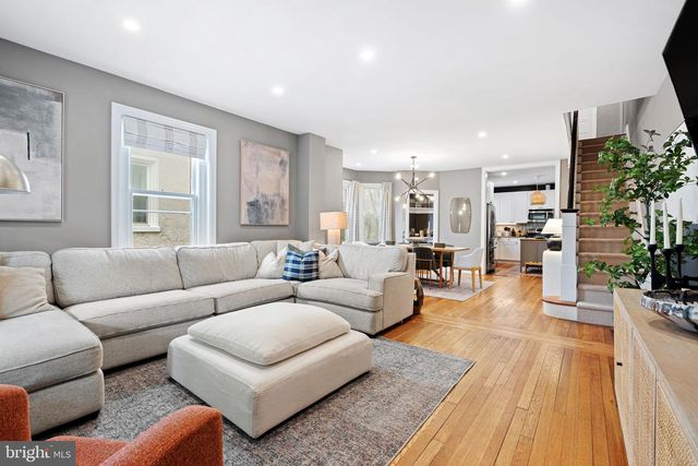 225 E GRAVERS LN, Philadelphia, PA 19118