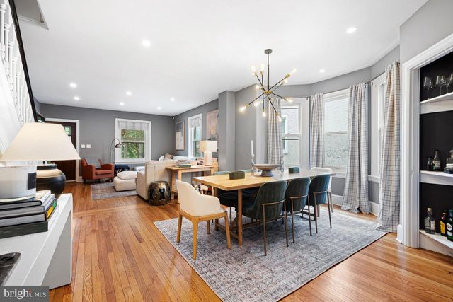 225 E GRAVERS LN, Philadelphia, PA 19118