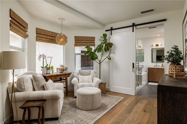 2001 Haven, Newport Beach, CA 92663