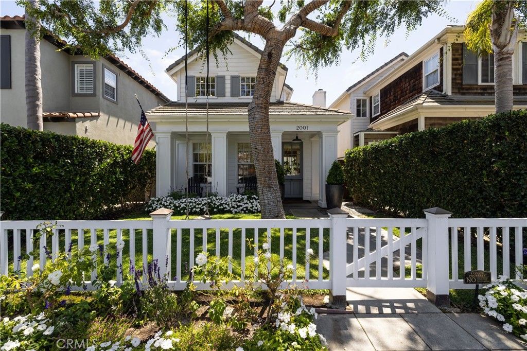 2001 Haven, Newport Beach, CA 92663