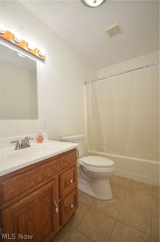 625 Hillman Road, Akron, OH 44312