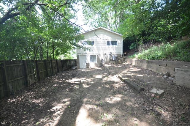 625 Hillman Road, Akron, OH 44312