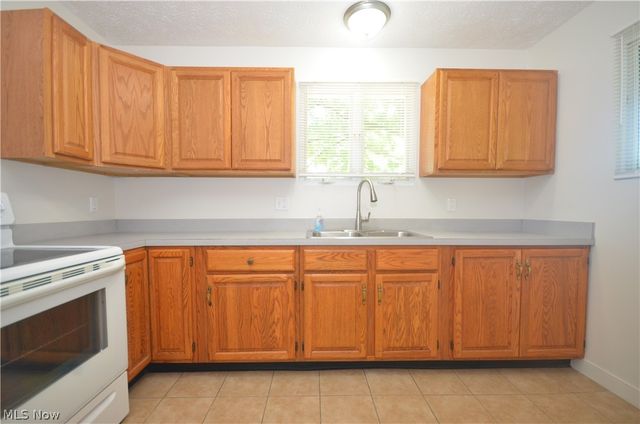 625 Hillman Road, Akron, OH 44312