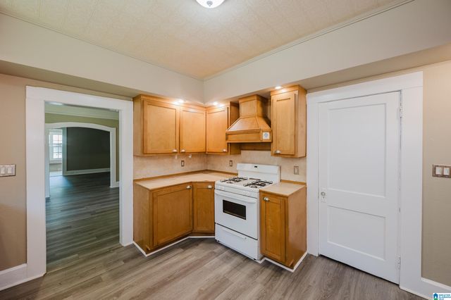 703 11TH AVENUE, Midfield, AL 35228