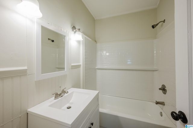 703 11TH AVENUE, Midfield, AL 35228