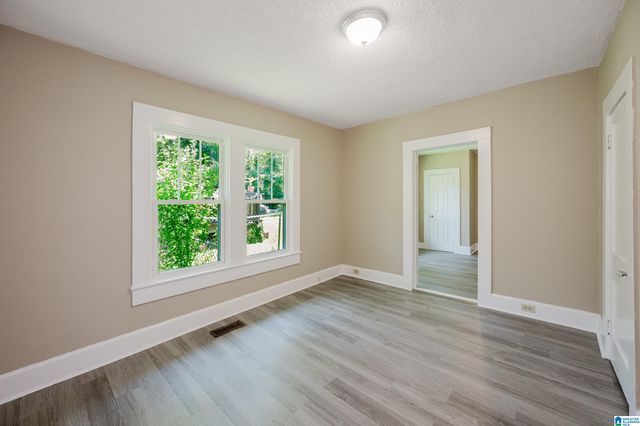 703 11TH AVENUE, Midfield, AL 35228