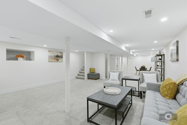 7950 S Wood Street, Chicago, IL 60620