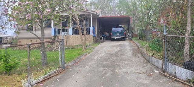 409 E 52nd Street, Chattanooga, TN 37410