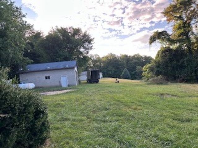 138 Woodside Oldframe Rd, Smithfield, PA 15478