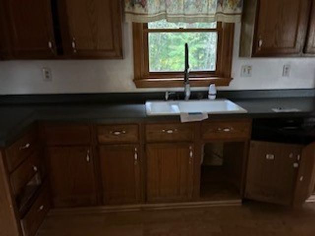 138 Woodside Oldframe Rd, Smithfield, PA 15478