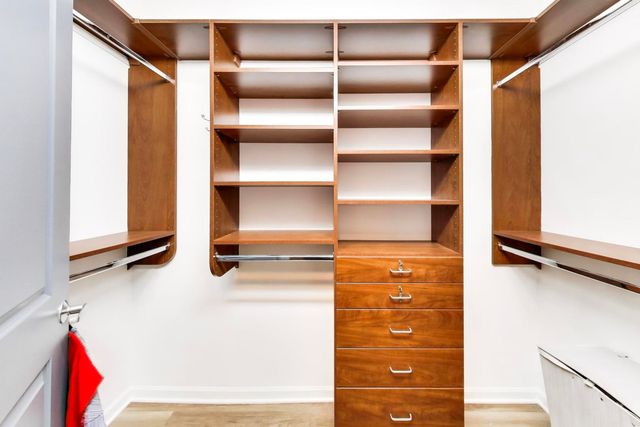 1199 E Port Clinton Road 311, Vernon Hills, IL 60061