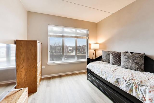 1199 E Port Clinton Road 311, Vernon Hills, IL 60061