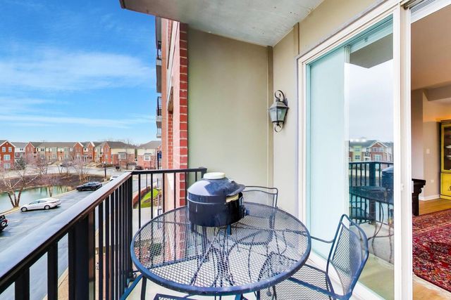 1199 E Port Clinton Road 311, Vernon Hills, IL 60061