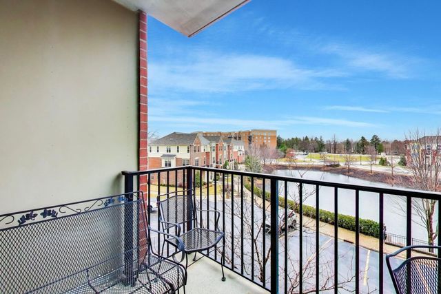 1199 E Port Clinton Road 311, Vernon Hills, IL 60061