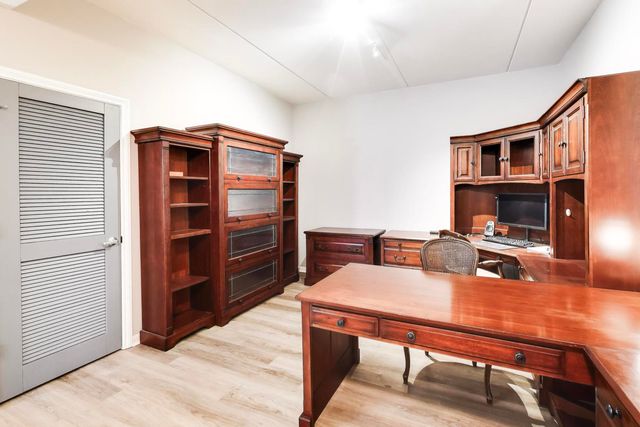 1199 E Port Clinton Road 311, Vernon Hills, IL 60061