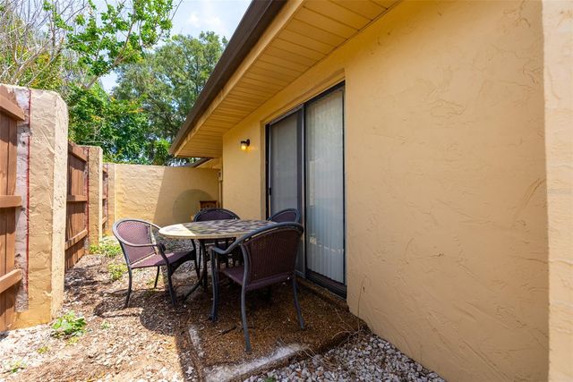 1004 MEDINAH DRIVE, Winter Haven, FL 33884
