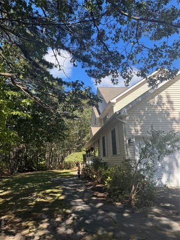 43 N Cozine Road, Manorville, NY 11949