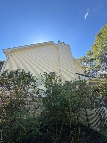 43 N Cozine Road, Manorville, NY 11949