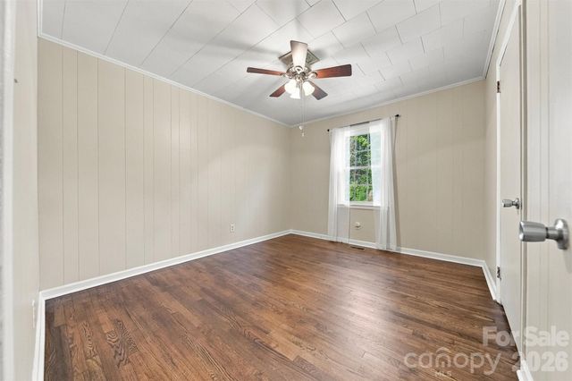 911 Kenham Place SW, Lenoir, NC 28645