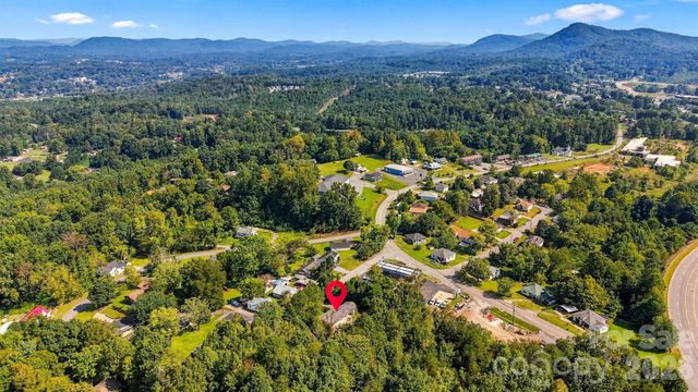 911 Kenham Place SW, Lenoir, NC 28645