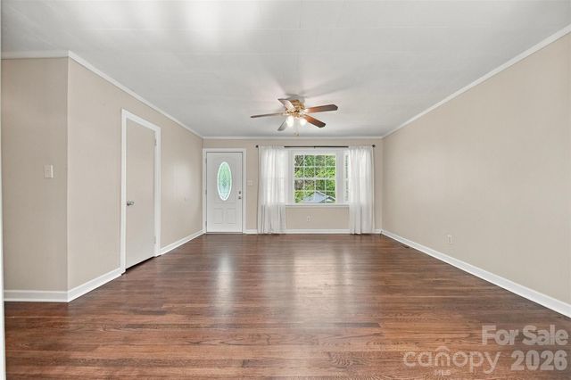 911 Kenham Place SW, Lenoir, NC 28645