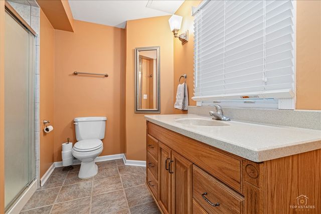 1894 Maine Drive, Elk Grove Village, IL 60007