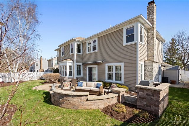 1894 Maine Drive, Elk Grove Village, IL 60007