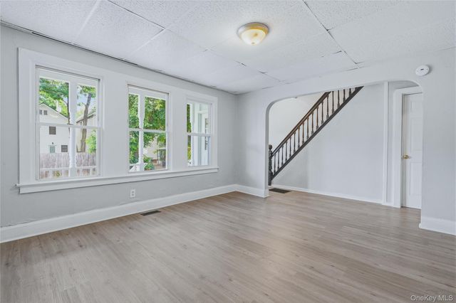 70 Vandeusen Street, Kingston, NY 12401