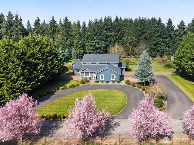 8910 Lavaliere Meadows Lane SW, Rochester, WA 98579